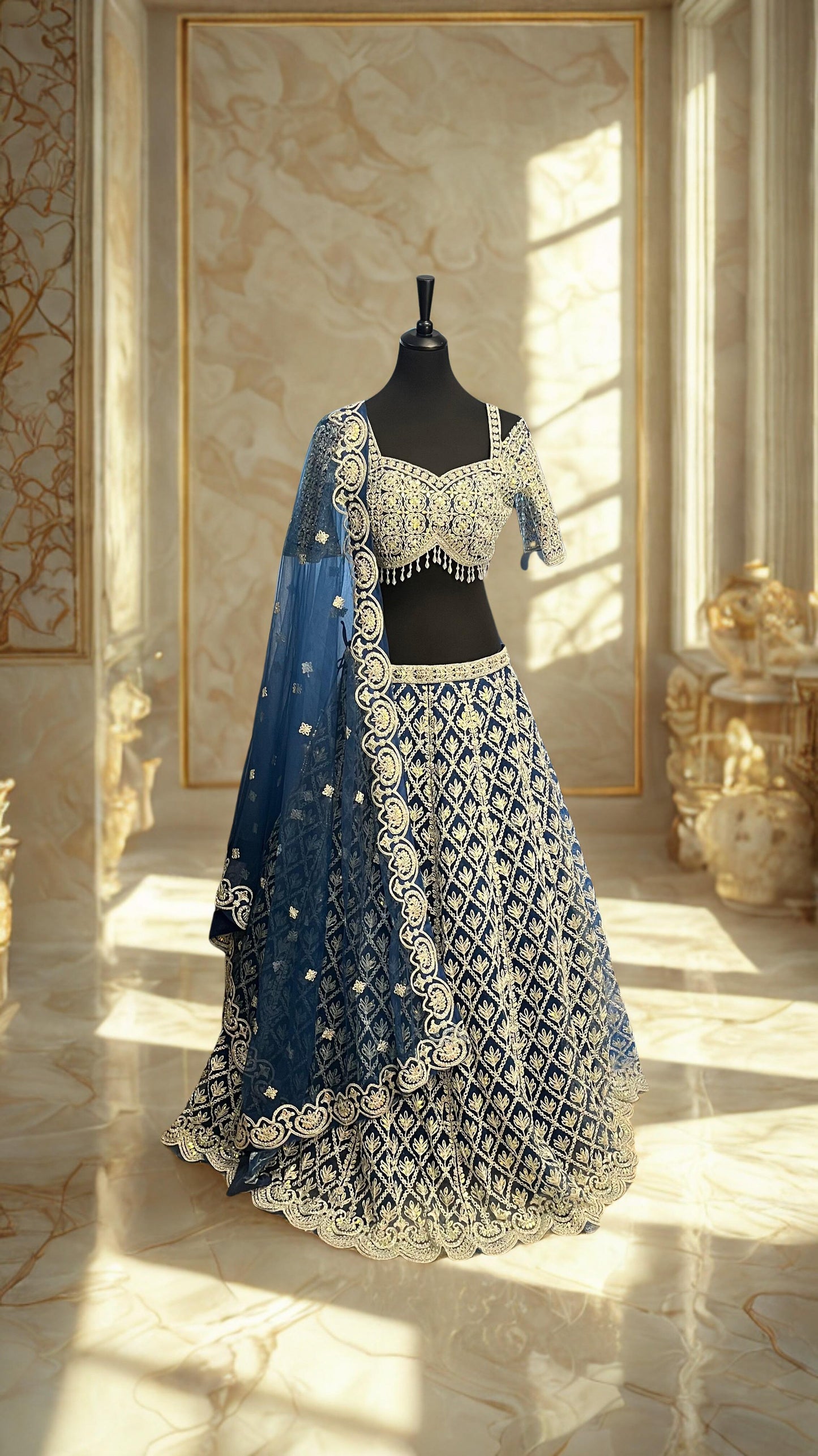 Lehenga Bleu Royal Ivoire